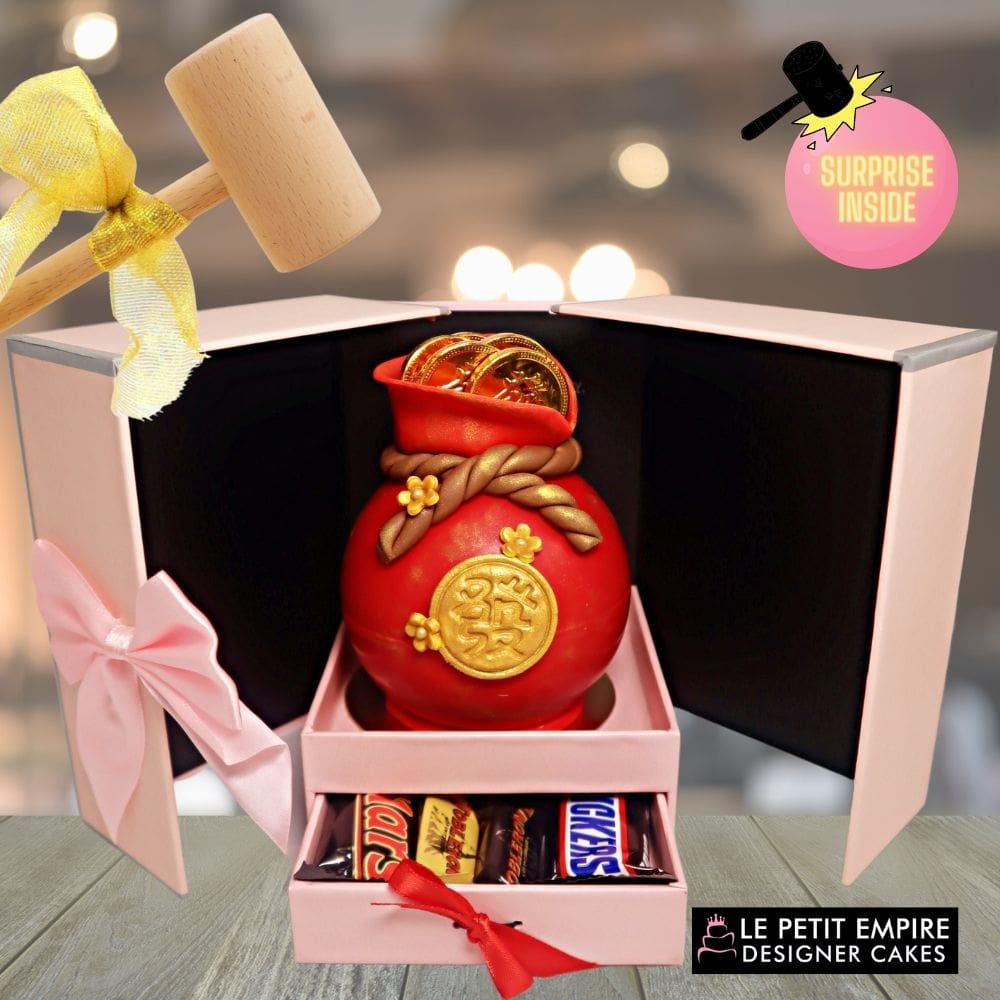 MINI PROSPERITY BAG Chocolate Pinata Gift Box MINI PROSPERITY BAG Chocolate Pinata Gift Box - Image 1