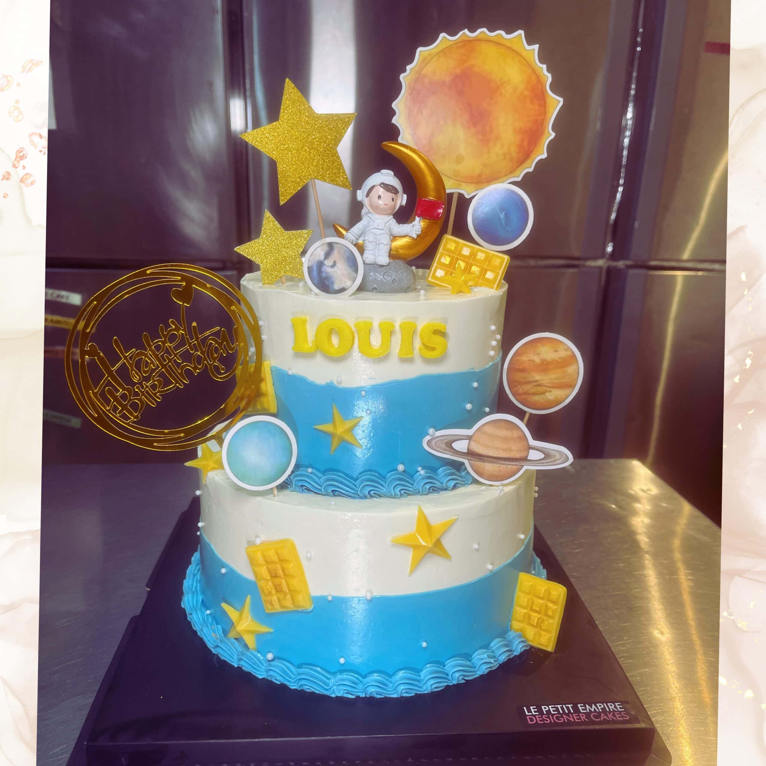 Astronaut Galaxy Universe Cake Astronaut Galaxy Universe Cake - Image 1